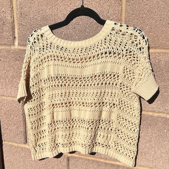 Women’s casual summer fun tops crochet HM size SP, stripe M tie top, LS crop top - Picture 4 of 15